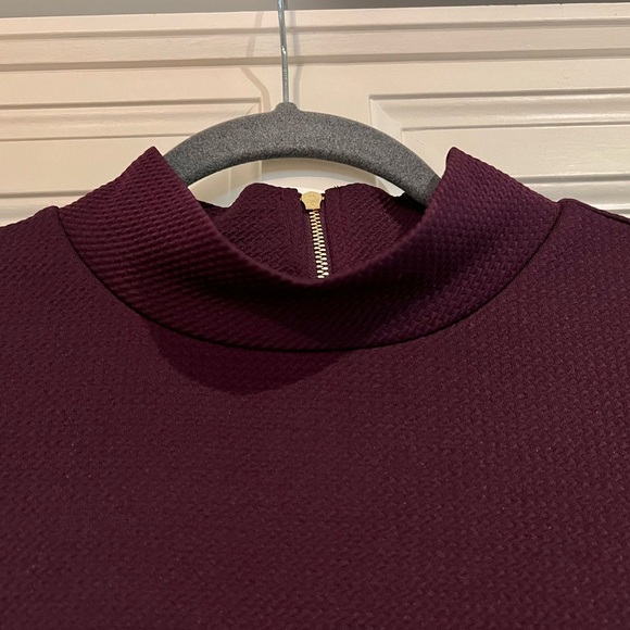 CALVIN KLEIN Top, Sleeveless, Size L, NWOT - Picture 3 of 7